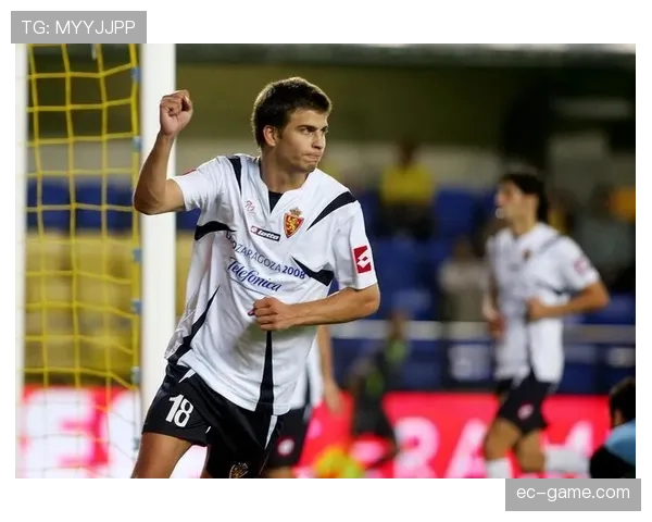 皮克赛场上铁血硬汉，私下却被照顾得像个宝贝家里蹲？