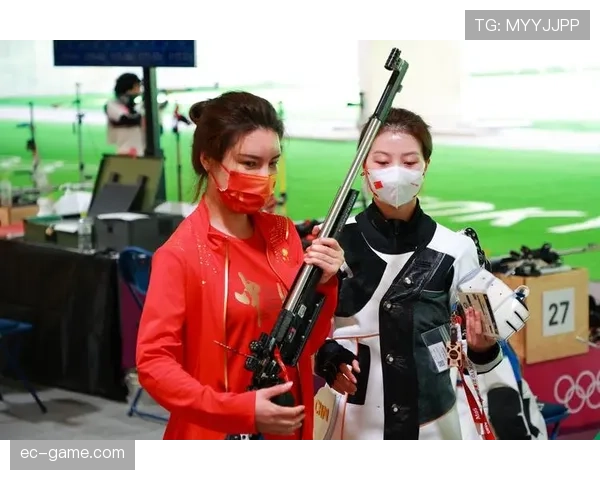 史梦瑶训练完直接啃鸡腿？这届射击女神的自律餐也太真实了